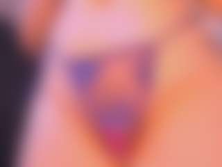 Live cam show with Kateryn Cifuentes - Muscle on Mixed Magazine Live