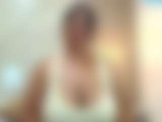 Live cam show with IsabellMendez - Blowjob on StripNow