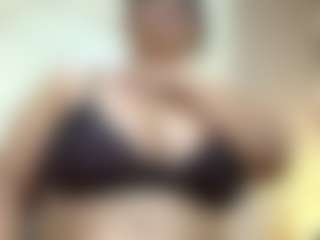 Live cam show with IsabellMendez - Shaved Pussy Curvy on Fapmatic.com