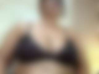 Live cam show with IsabellMendez - Blonde Hair Shaved Pussy on Fapmatic.com