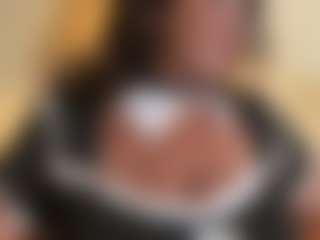 Live cam show with IsabellMendez - Shaved Pussy on Camsoda