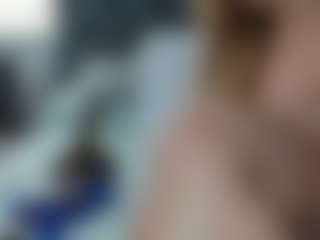 Live cam show with clarette - Blonde Hair on Camiplay Live