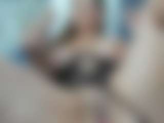 Live cam show with clarette - Sexwebcam Curvy on CamSodaAdn