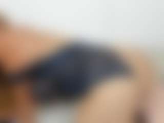 Live cam show with clarette - BBW on StripNow