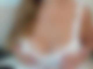 clarette's Live Sex Cam Show