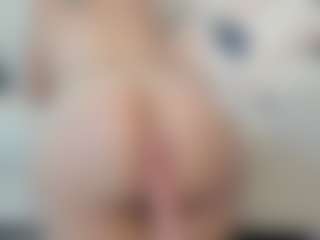clarette's Live Sex Cam Show