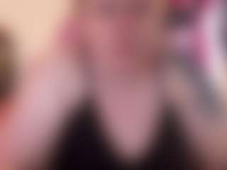 Live cam show with kisicaxx - Blonde Hair on Fapmatic.com
