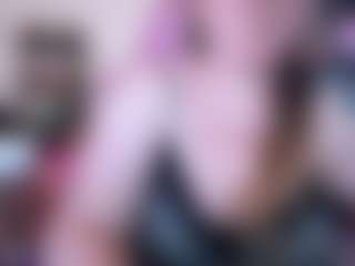 Live cam show with kisicaxx - Strapon on StripNow