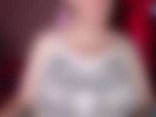 Live cam show with kisicaxx - Slave on Camming Site