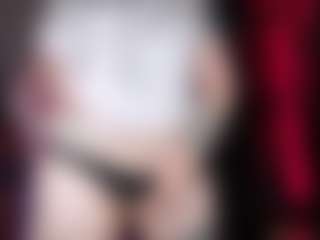 Live cam show with kisicaxx - Glasses on Camiplay Live