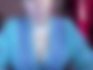Live cam show with kisicaxx - Slave on Camiplay Live