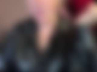 Live cam show with kisicaxx - Highheels on Big Tits