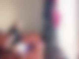 Live cam show with kisicaxx - Blonde Hair MILF on Cam Slut