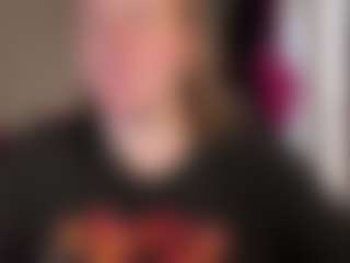 Live cam show with kisicaxx - Blonde Hair MILF on xxxlivecams.org