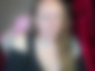 Live cam show with kisicaxx - Strapon on Cam Slut