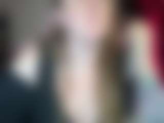 Live cam show with kisicaxx - Slave on CamClone