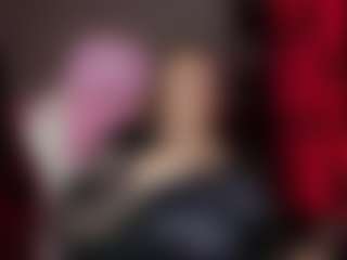 Live cam show with kisicaxx - Hairy on SpunkLive