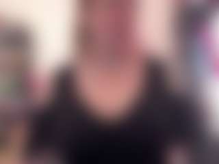 Live cam show with kisicaxx - Bush on Milfs Live