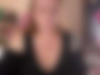 Live cam show with kisicaxx - Highheels on livesuperchat.net