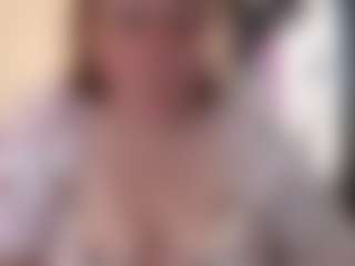Live cam show with kisicaxx - Facial Piercings on MyBangCams