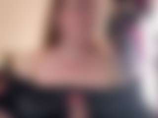 Live cam show with kisicaxx - Bush on Milfs Live