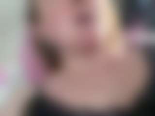 Live cam show with kisicaxx - Hairy on AdultVida.com