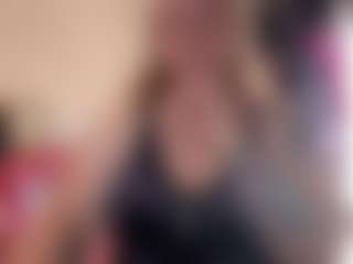 Live cam show with kisicaxx - Strapon on livesuperchat.net