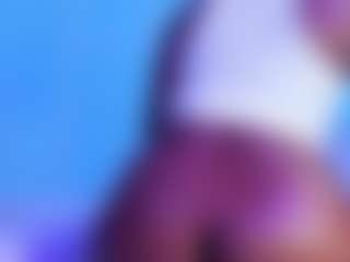 Live cam show with Emiily_Lovex - Black on Adult Interactions