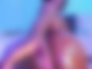 Live cam show with Emiily_Lovex - Drinking on xDating