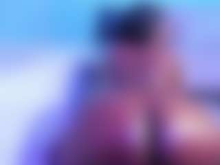 Live cam show with Emiily_Lovex - Ebony on luckytryst.com