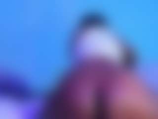 Live cam show with Emiily_Lovex - Black on livesuperchat.net