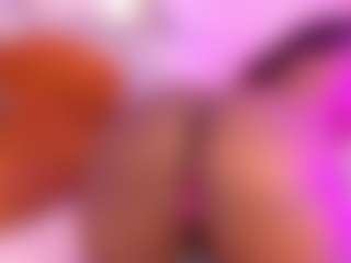 Live cam show with Emiily_Lovex - Flexible on Camsoda