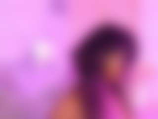 Live cam show with Emiily_Lovex - Flexible on AdultVida.com