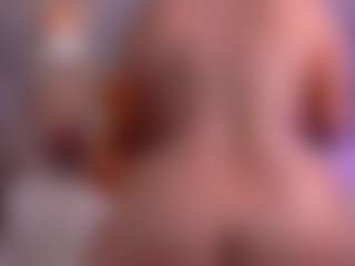 Live cam show with Emiily_Lovex - Flexible on Milfs Live