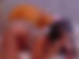 Live cam show with Emiily_Lovex - Flexible on CamwithHer