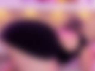 Live cam show with Mia Hot - Fingering on Fit Hotties
