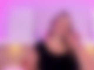 Live cam show with Mia Hot - Big Ass on CamSodaAdn
