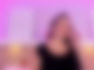 Mia Hot MILF webcam performer live streaming