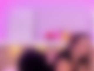 Live cam show with Mia Hot - Thick on Camsoda
