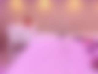 Mia Hot MILF webcam performer live streaming