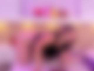 Live cam show with Mia Hot - Oil on PervPlay.com