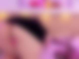 Live cam show with Mia Hot - Dildo on Fit Hotties