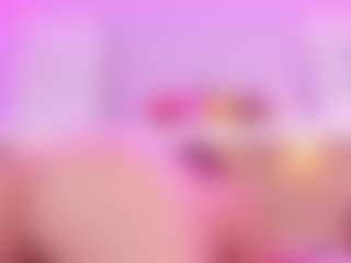 Live cam show with Mia Hot - Blonde Hair on Camsoda