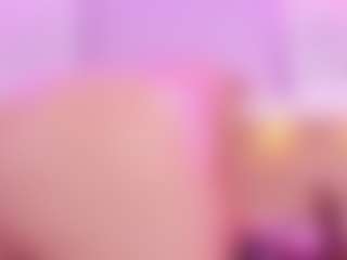 Live cam show with Mia Hot - Curvy on boobsie.com