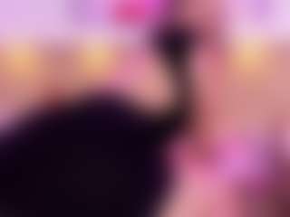 Live cam show with Mia Hot - Blonde Hair on alttransgirls
