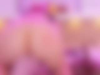 Live cam show with Mia Hot - Big Tits on Camsoda