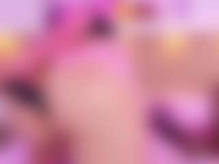 Live cam show with Mia Hot - MILF on makecum.org