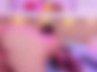 Live cam show with Mia Hot - Swallow on Instabang