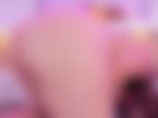 Live cam show with Mia Hot - Curvy on googirlz