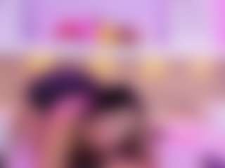 Live cam show with Mia Hot - Bedroom on Camsoda